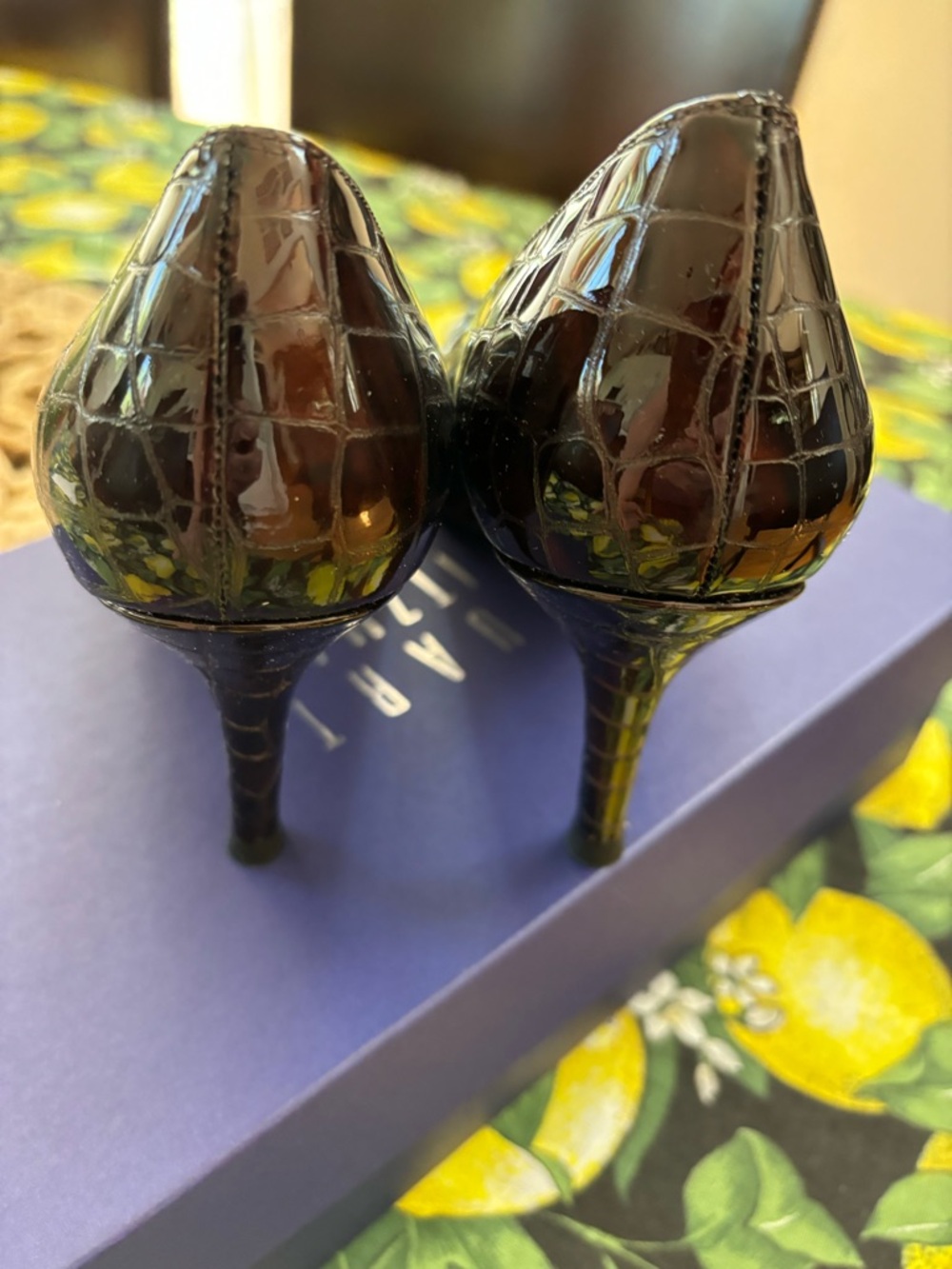 Stuart Weitzman NEW in Box Muse Fudge Sioux Crocodile Heel Pump Womens 7 - Picture 9 of 16